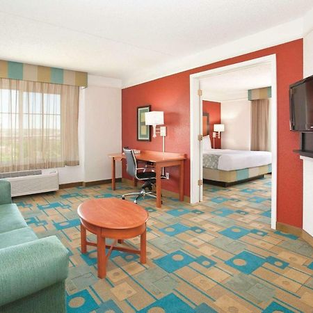 La Quinta By Wyndham Colorado Springs South Airport Exterior foto