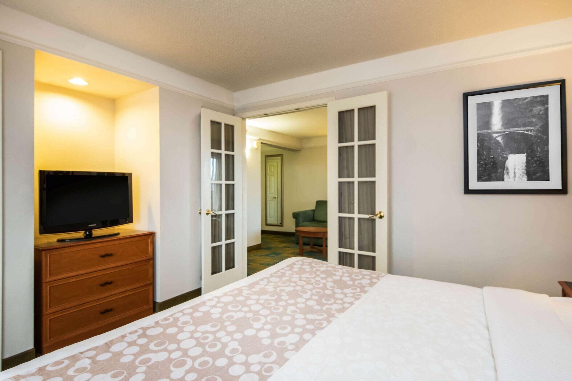 La Quinta By Wyndham Colorado Springs South Airport Exterior foto